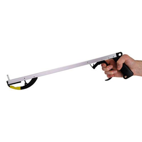 Buy FabLife Deluxe Open Jaw Pistol Grip Reacher | Reachers